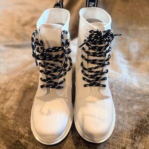 Michael Kors Waterproof Lace-Up Rain Boots | White | 11